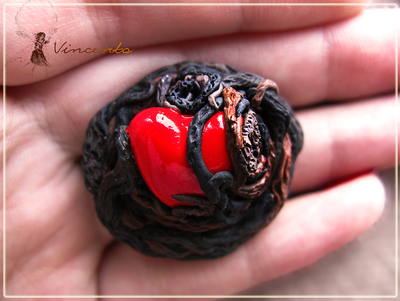 Сердце леса. Необычная брошь с сердцем в ветвях