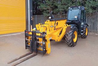 Телескопический погрузчик JCB 540-140