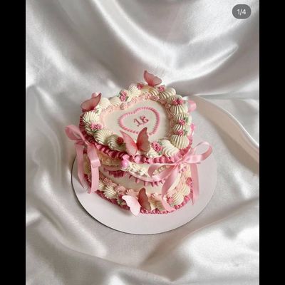 Сердце с цветочками, бантиками и бабочками