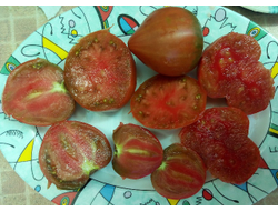 Томат Черное сердце с носиком от Борисовны (усл)