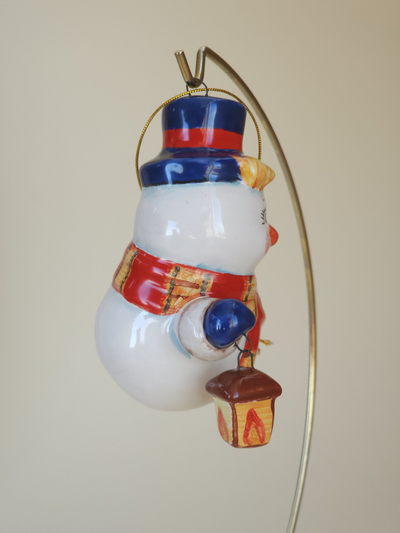 Снеговик с фонариком