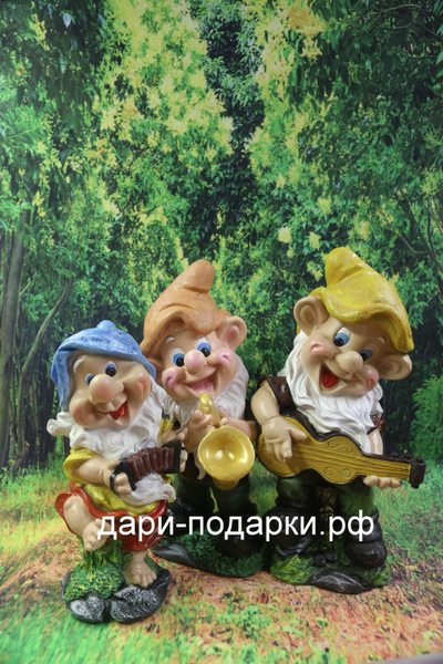 Гном с гитарой 42*22см   2кг   полистоун Россия  2389/091037-1