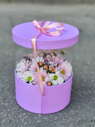 Хризантема, гиперикум и лимониум с Бабочками.№44