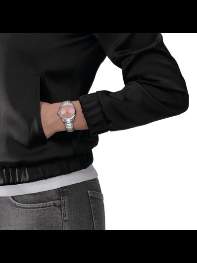 Швейцарские часы Tissot T150.210.11.331.00