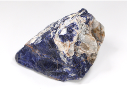 Содалит, необработанный "дикий" образец, Намибия (41*36*28 мм, 45 г) №26695