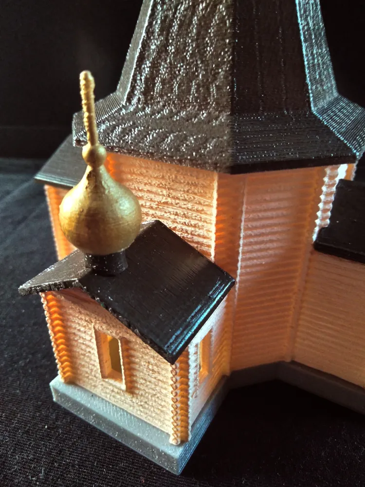 Деревянная церковь. Напечатанная модель после покраски и сборки