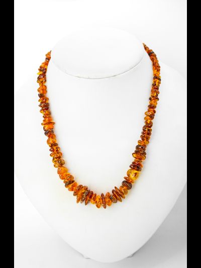 Бусы из коньячного янтаря "Галька"