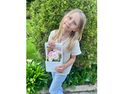 Деревянный бокс с зефирными розами