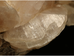 Кальцит розовый (с розовой флуоресценцией в УФ) Россия, Дальнегорск (130*92*83 мм, 1178 г) №16246