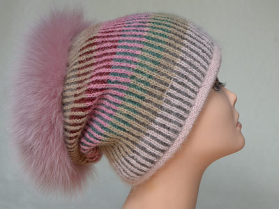 Итальянская вязаная шапка Vizio зима 2020 с меховой опушкой фото