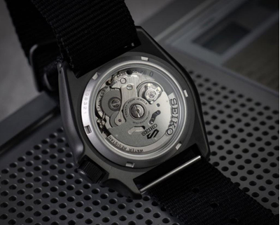 Наручные часы Seiko SRPD79K1