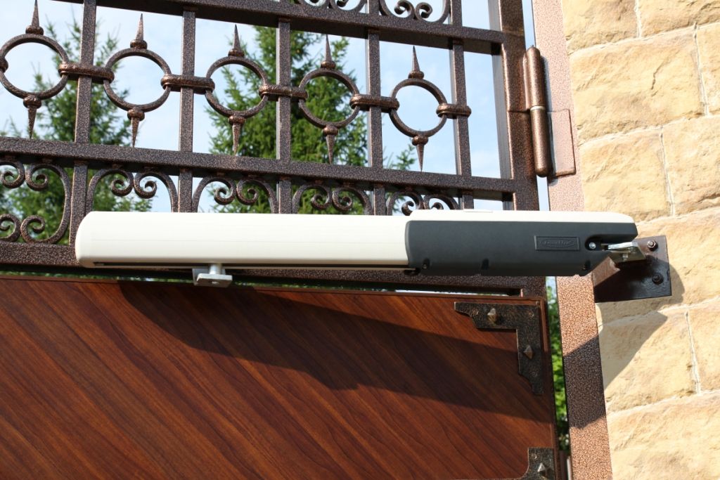 Привод для створок