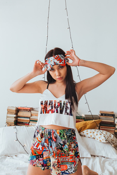 Шелковая пижама "Marvel Bright"