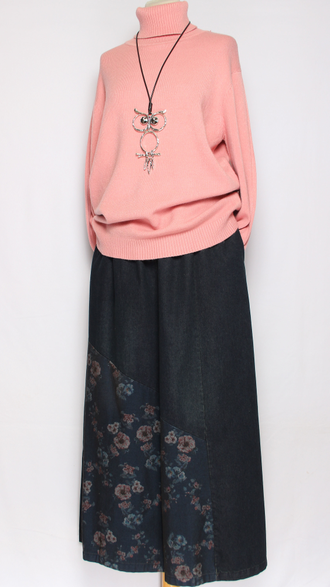 ЮБКА-БРЮКИ  джинсовая "Цветы розовые " синяя р.50-58