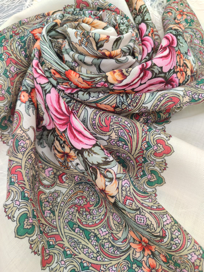 Павловопосадский платок Март 904-3