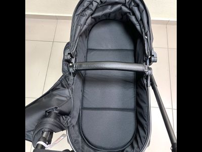 Детская коляска 3 в 1 Lovamama V9 Черный