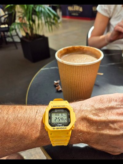 Часы Casio G-Shock G-5600SFJ-9