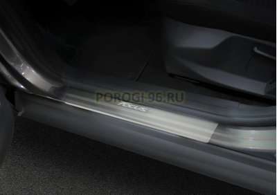 Накладки на пороги для Ford Focus III 2015-