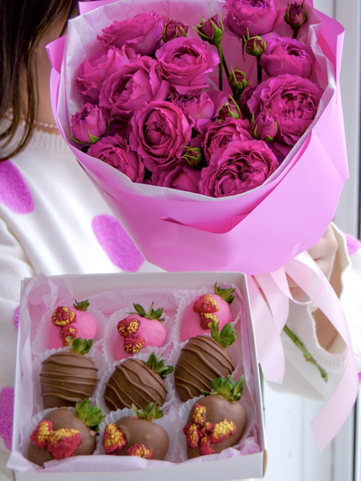 Набор клубника в шоколаде и пионовидные розы