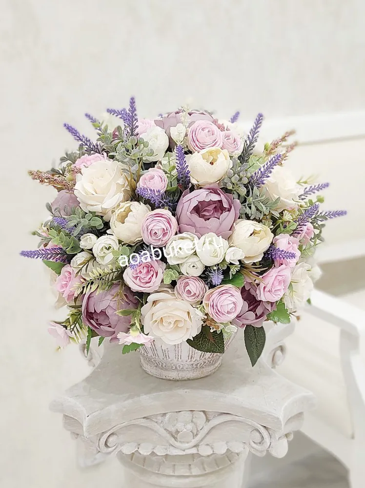 2. Композиции из искусственных цветов
