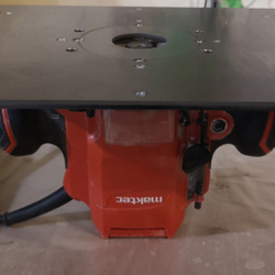 Пластина под Makita RP0900 / Maktеc MT361 для установки фрезера в стол 350*250 мм.