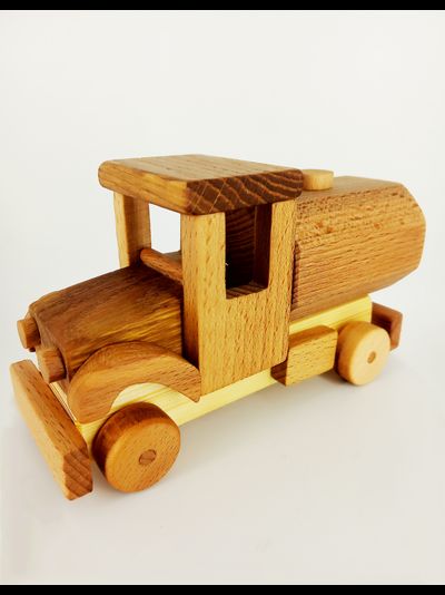 Грузовик "молочник"