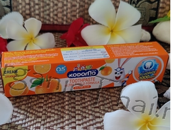 "Kodomo" - детская зубная паста (Orange), с 6 месяцев + игрушка 45 гр
