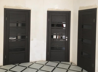 ТУЛЬСКИЕ ДВЕРИ. НЕАПОЛЬ 604. ВЕНГЕ/ LACOBEL BLACK