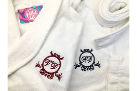 Халат с вышивкой