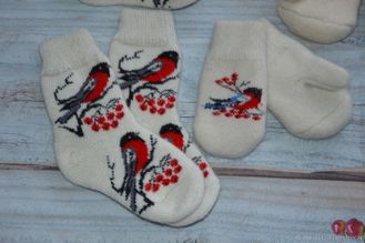 Комплект варежки с носками белые снегири из ангоры