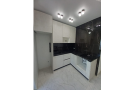 Кухня черно белая