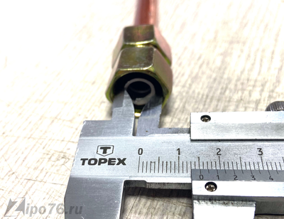 Трубка компрессора 550 медная с гайками на 16мм резьба