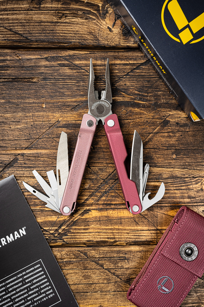 Leatherman Bond с чехлом на кнопке Cranberry