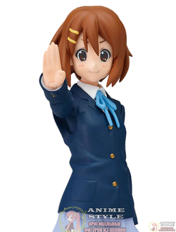 Фигурка фигма Юи Хирасава (figma Hirasawa Yui School Uniform Ver.)