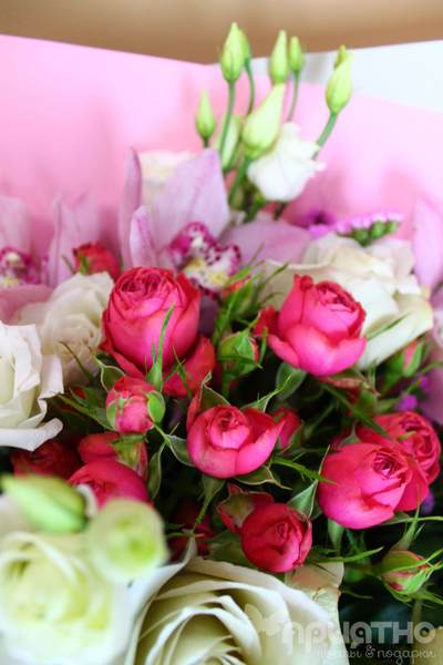 Букет цветов на 8 марта № 719