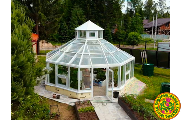 Восьмигранная круглогодичная оранжерея из стекла и алюминия 