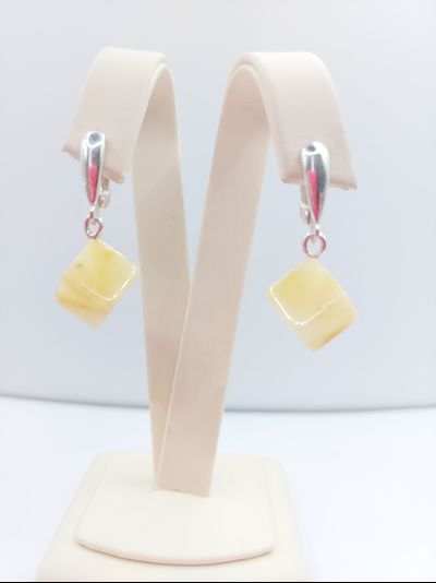 Серьги "Кубики " из белого янтаря