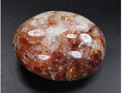 Кварц с гематитом, галтовка крупная, Бразилия (56*44*28 мм, 105 г) №27115