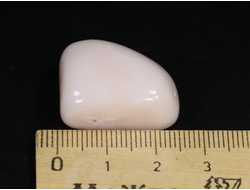 Опал розовый, галтовка, Перу (25*21*12 мм, 8,8 г) №24463