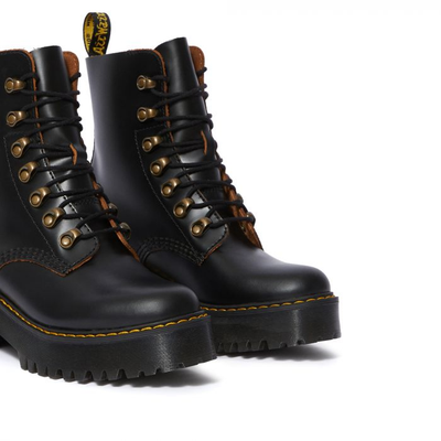Dr. Martens Leona Vintage Black