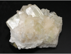 Апофиллит, Стильбит, сросток кристаллов, Индия (67*53*33 мм, 132 г) №29847