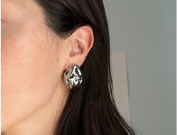 Серьги овальной формы мятый металл