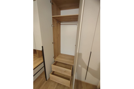 Шкаф распашной