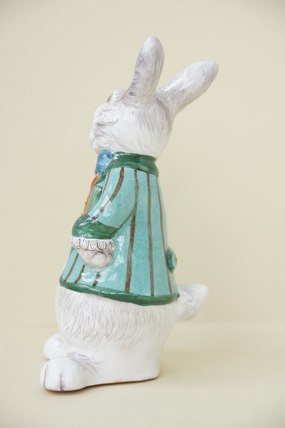 Белый кролик