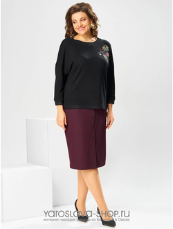 Модель: 2045.Женский 2-х предметный костюм, состоящий из  черного джемпера и юбки бордового цвета