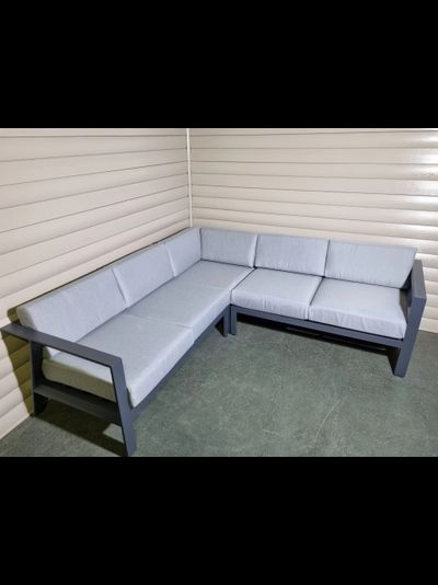 Диван двухместный Graphite из алюминия
