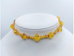 Детские бусы из обработанного янтаря через узелок арт.9