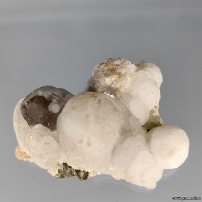 Стильбит, кальцит, окенит. Индия. 50*40*20мм