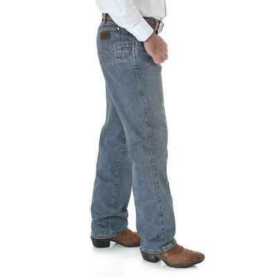 Джинсы 31MWZ Wrangler® Cowboy Cut® свободный крой [стираные]
