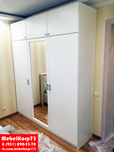 Распашные шкафы на заказ